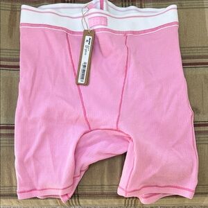 Women’s ' Pink Ribbed Stretch Bike Shorts - Unbranded